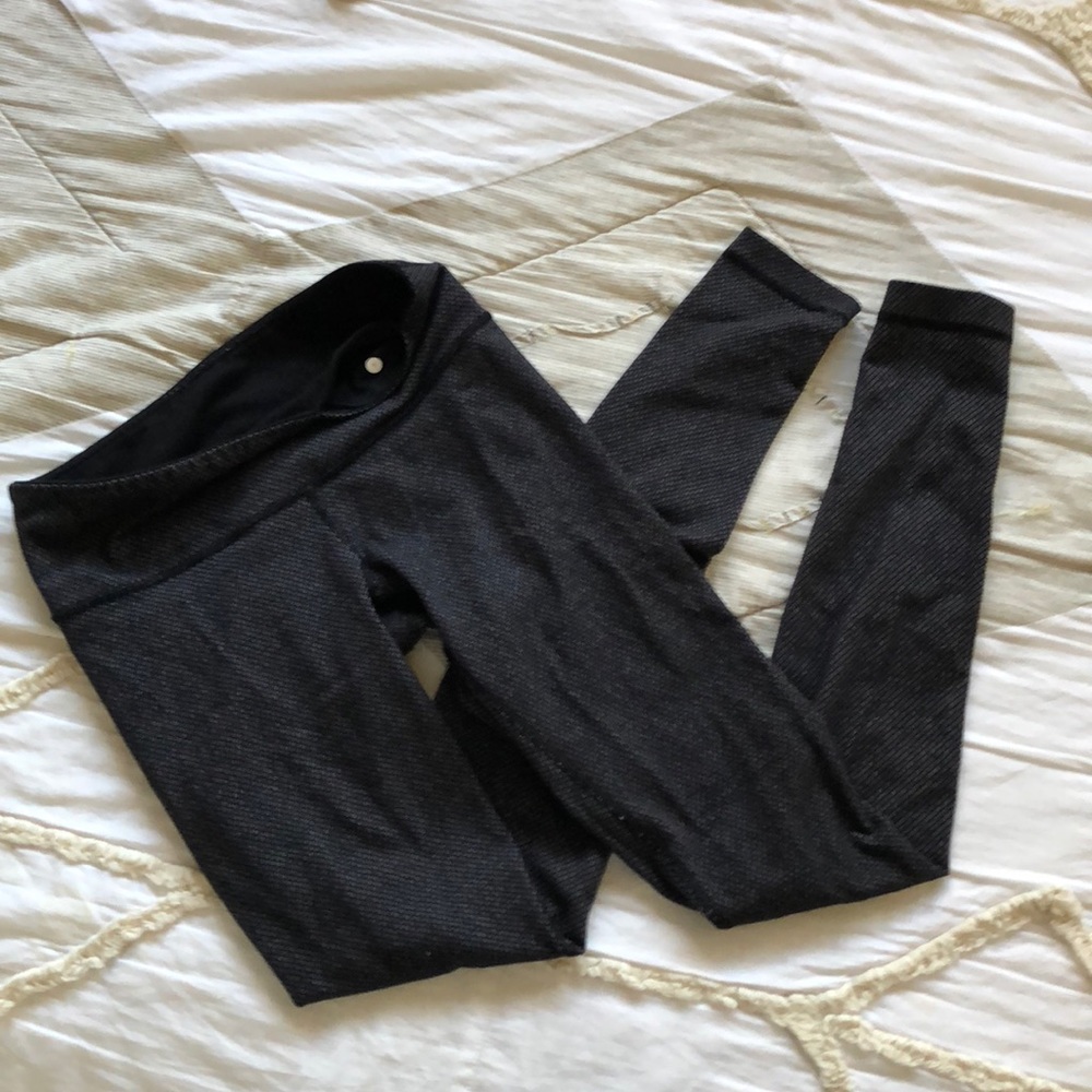 Size 4 lulu lemon leggings